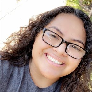 Meet your Posher, Angielina